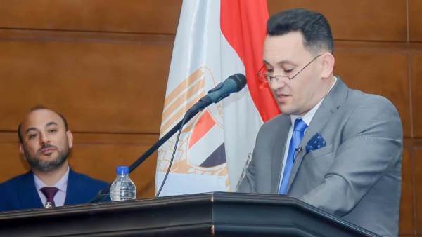 أشرف غراب الخبير الاقتصادي