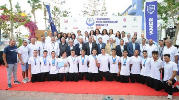 منتخب مصر للسباحة بالزعانف